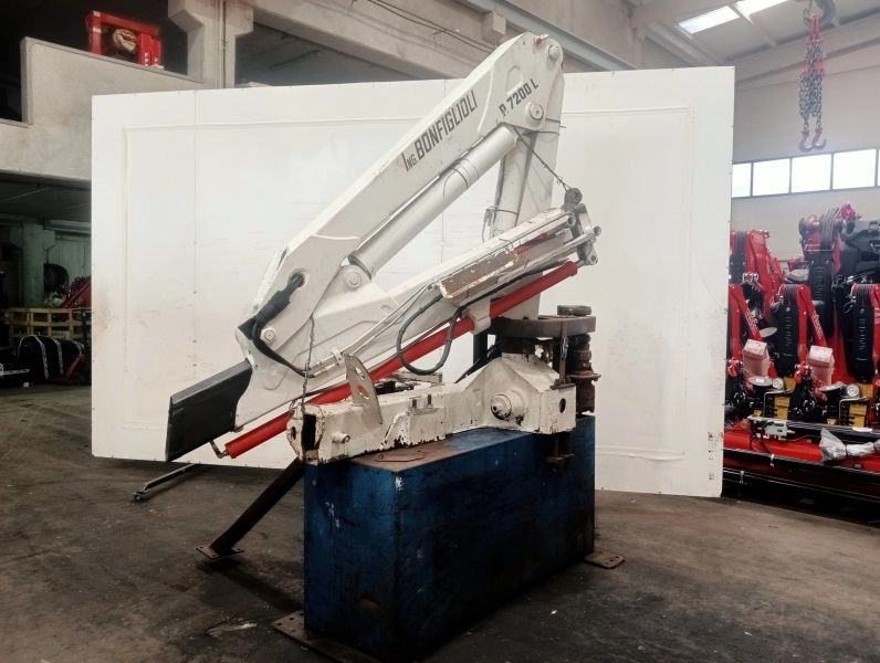 Grúa Bonfiglioli P.7200L - Кран-манипулятор для Грузовиков: фото 3 Grúa Bonfiglioli P.7200L - Кран-манипулятор для Грузовиков: фото 3