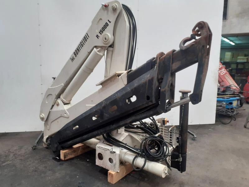 Grúa Bonfiglioli P15000L - Кран-манипулятор для Грузовиков: фото 2 Grúa Bonfiglioli P15000L - Кран-манипулятор для Грузовиков: фото 2