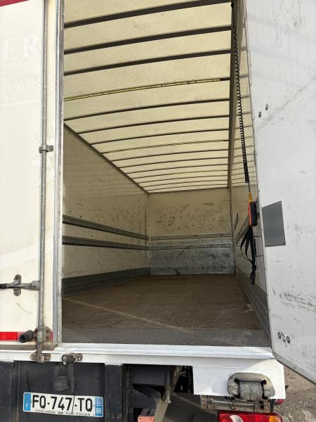 DAF LF 210 - Грузовик с закрытым кузовом: фото 2 DAF LF 210 - Грузовик с закрытым кузовом: фото 2