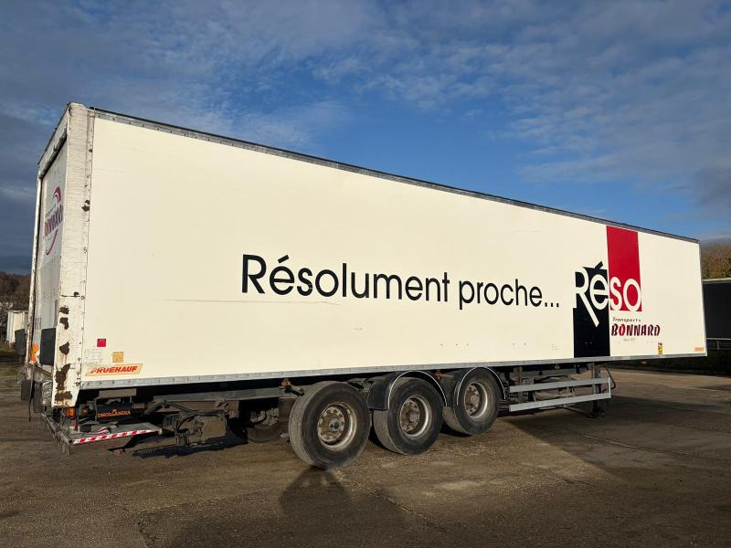 Fruehauf - Полуприцеп-фургон: фото 3 Fruehauf - Полуприцеп-фургон: фото 3