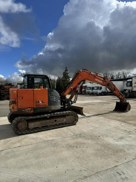 Hitachi ZX85USB-5A - Гусеничный экскаватор: фото 3 Hitachi ZX85USB-5A - Гусеничный экскаватор: фото 3