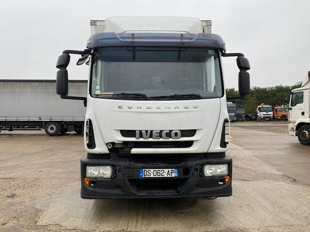 Iveco Eurocargo 120E22 - Грузовик с закрытым кузовом: фото 2 Iveco Eurocargo 120E22 - Грузовик с закрытым кузовом: фото 2