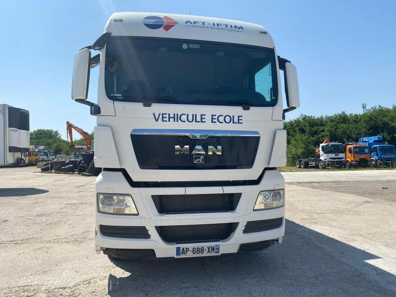 MAN TGX 18.360 - Тентованный грузовик: фото 2 MAN TGX 18.360 - Тентованный грузовик: фото 2