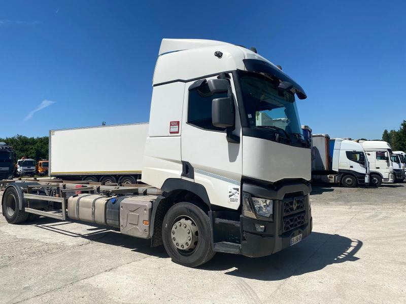 Renault T-Series 460 - Грузовик-контейнеровоз/ Сменный кузов: фото 2 Renault T-Series 460 - Грузовик-контейнеровоз/ Сменный кузов: фото 2
