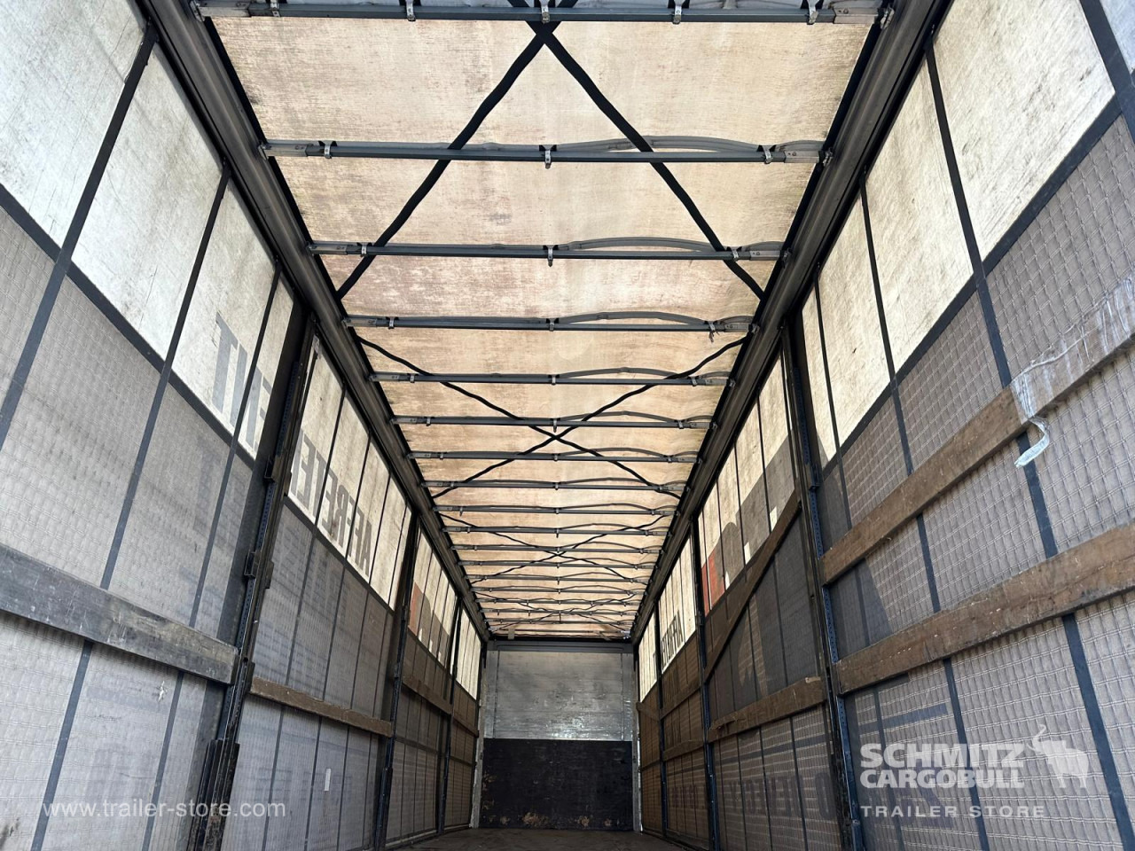 KOEGEL Curtainsider Standard - Тентованный полуприцеп: фото 5 KOEGEL Curtainsider Standard - Тентованный полуприцеп: фото 5