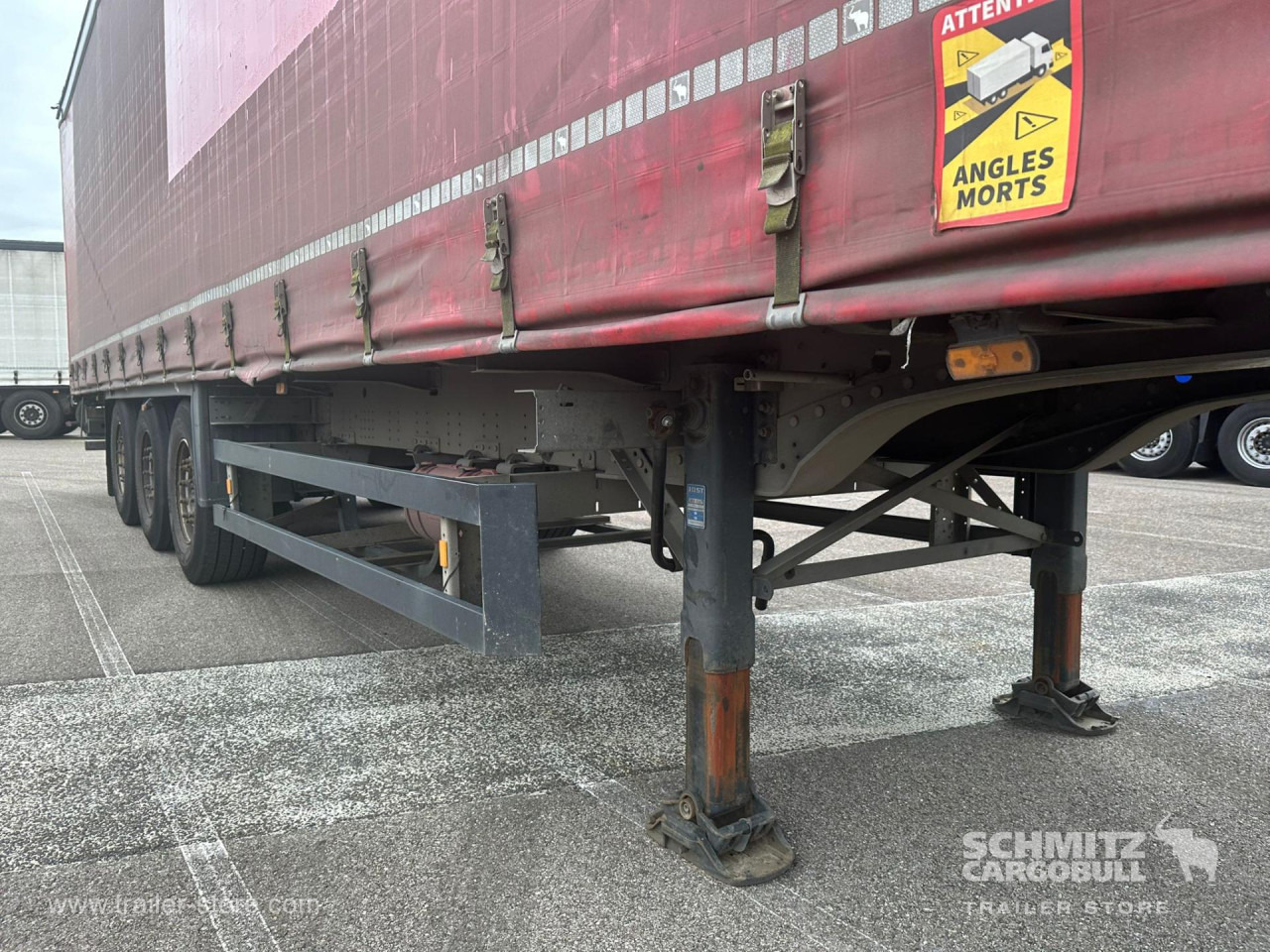 SCHMITZ Curtainsider Standard - Тентованный полуприцеп: фото 3 SCHMITZ Curtainsider Standard - Тентованный полуприцеп: фото 3