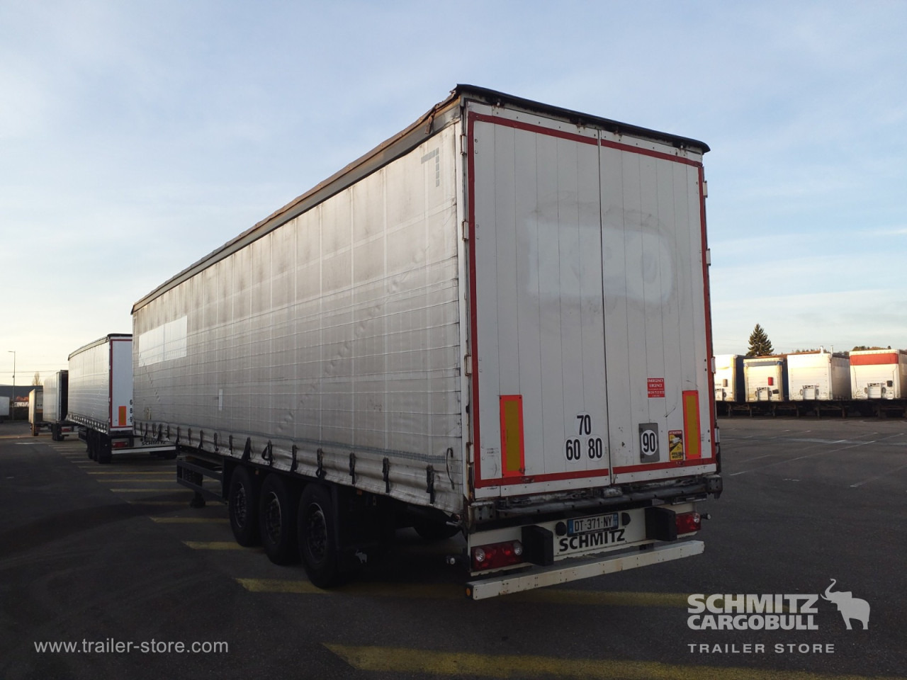 SCHMITZ Curtainsider Standard - Тентованный полуприцеп: фото 2 SCHMITZ Curtainsider Standard - Тентованный полуприцеп: фото 2