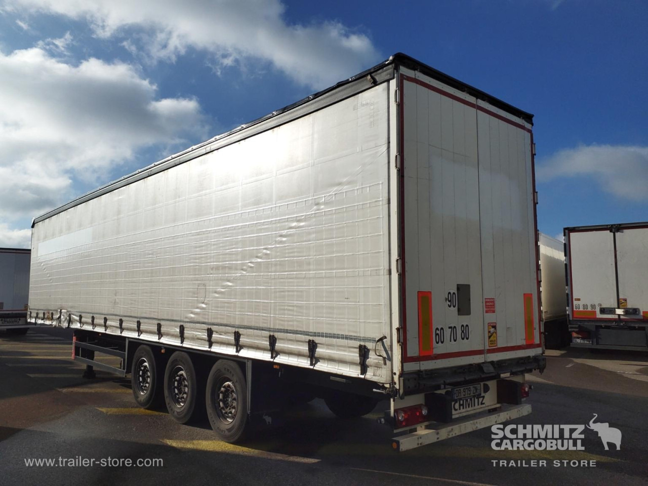 SCHMITZ Curtainsider Standard - Тентованный полуприцеп: фото 2 SCHMITZ Curtainsider Standard - Тентованный полуприцеп: фото 2