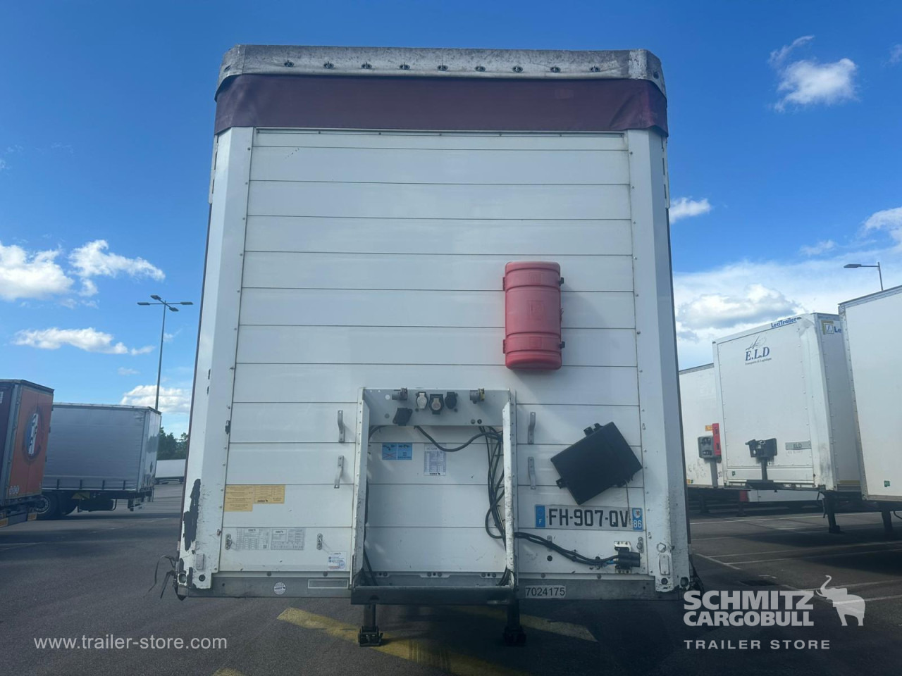 SCHMITZ Curtainsider Standard Taillift в лизинг SCHMITZ Curtainsider Standard Taillift: фото 12