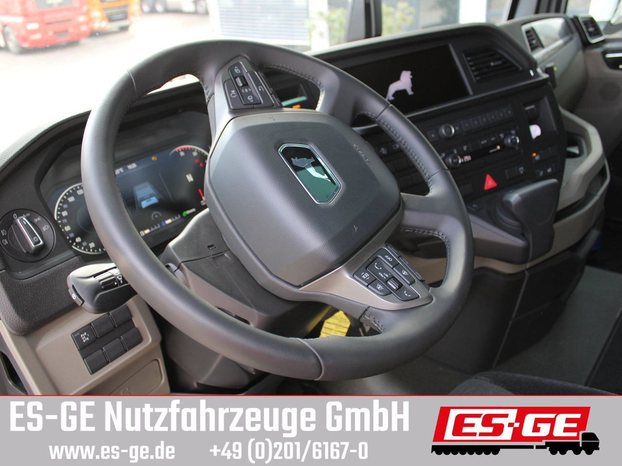 MAN TGX 33.540 6x4 BL SA mit Fassi F545RA.2.26 - Тягач: фото 4 MAN TGX 33.540 6x4 BL SA mit Fassi F545RA.2.26 - Тягач: фото 4