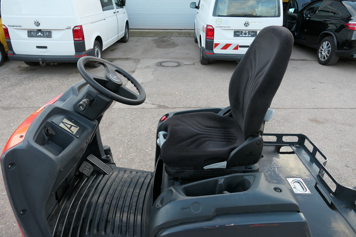 LINDE P 60 Z Schlepper Batterie 11/2019 - Другая техника: фото 5 LINDE P 60 Z Schlepper Batterie 11/2019 - Другая техника: фото 5