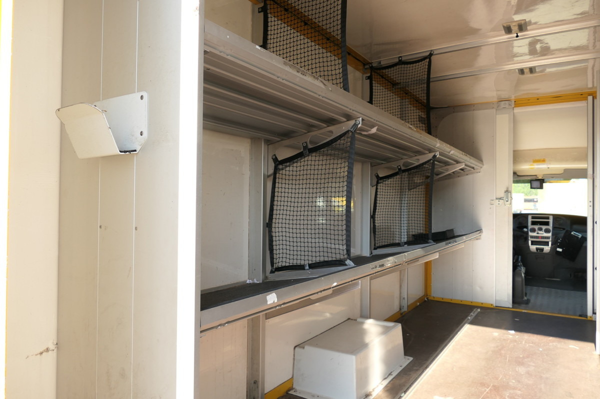 Фургон с закрытым кузовом IVECO Daily 35 S11 C30C AUTOMATIK KAMERA MAXI Regale D: фото 8 Фургон с закрытым кузовом IVECO Daily 35 S11 C30C AUTOMATIK KAMERA MAXI Regale D: фото 8