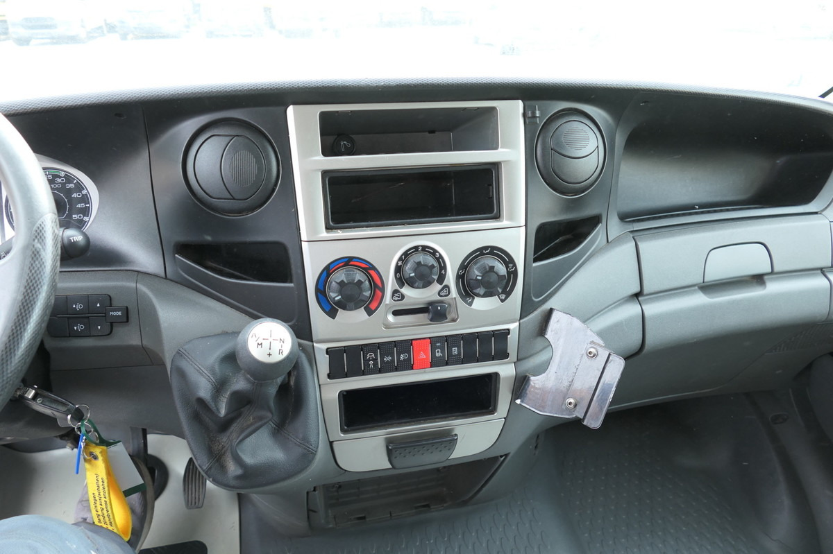 Фургон с закрытым кузовом IVECO Daily 35 S11 C30C AUTOMATIK KAMERA MAXI Regale D: фото 10 Фургон с закрытым кузовом IVECO Daily 35 S11 C30C AUTOMATIK KAMERA MAXI Regale D: фото 10