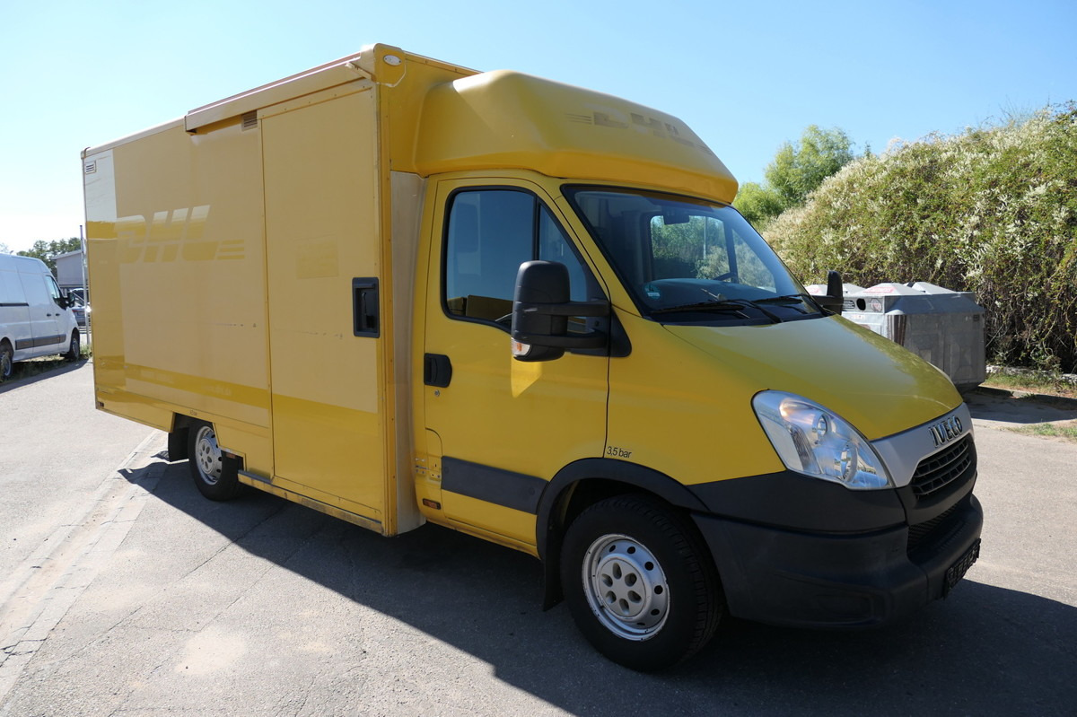 IVECO Daily 35 S11 C30C AUTOMATIK KAMERA Regale LUFT D - Фургон с закрытым кузовом: фото 2 IVECO Daily 35 S11 C30C AUTOMATIK KAMERA Regale LUFT D - Фургон с закрытым кузовом: фото 2