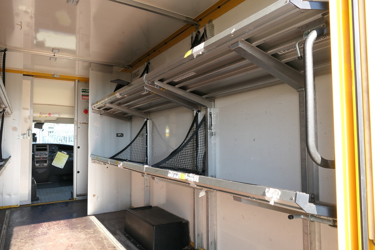 IVECO Daily 35 S11 C30C AUTOMATIK KAMERA Regale LUFT D - Фургон с закрытым кузовом: фото 5 IVECO Daily 35 S11 C30C AUTOMATIK KAMERA Regale LUFT D - Фургон с закрытым кузовом: фото 5