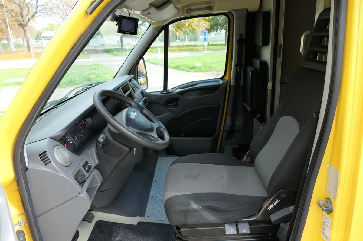 Фургон с закрытым кузовом IVECO Daily 35 S11 C30C AUTOMATIK KAMERA Regale LUFT D: фото 11