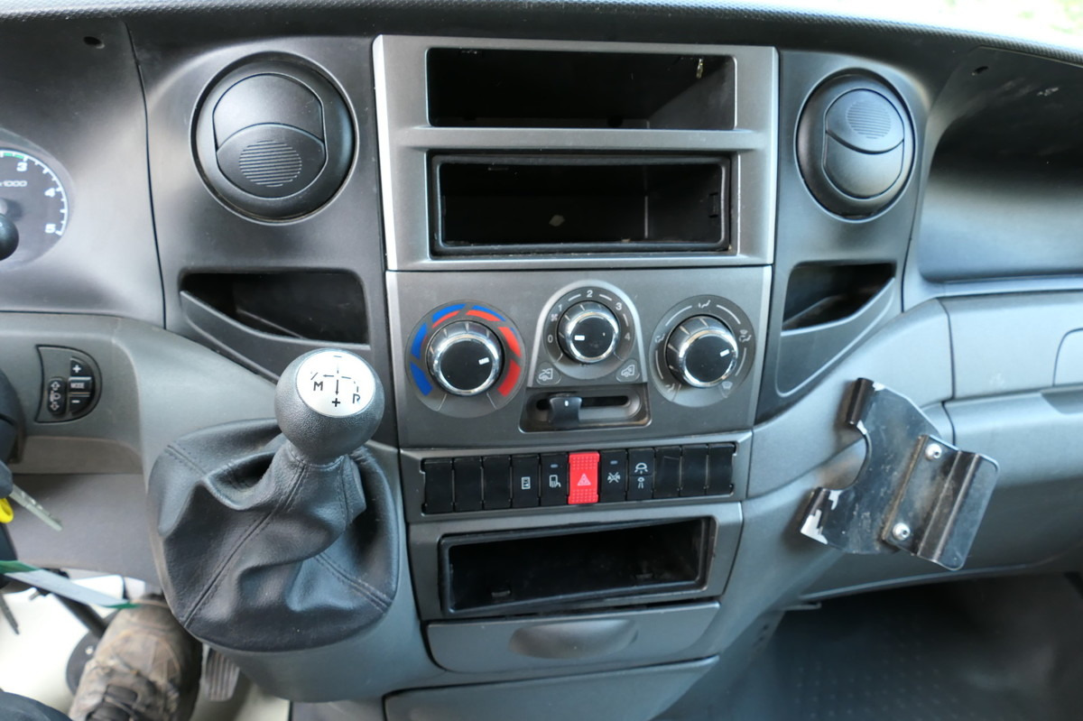 Фургон с закрытым кузовом IVECO Daily 35 S11 C30C AUTOMATIK KAMERA Regale LUFT D: фото 12