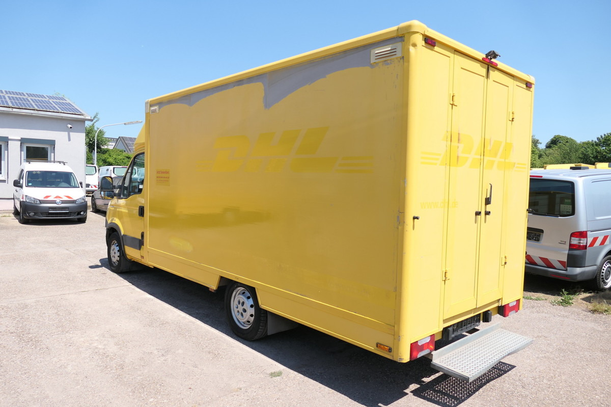 IVECO Daily 35 S11 C30C AUTOMATIK KAMERA Regale LUFT D - Фургон с закрытым кузовом: фото 4 IVECO Daily 35 S11 C30C AUTOMATIK KAMERA Regale LUFT D - Фургон с закрытым кузовом: фото 4