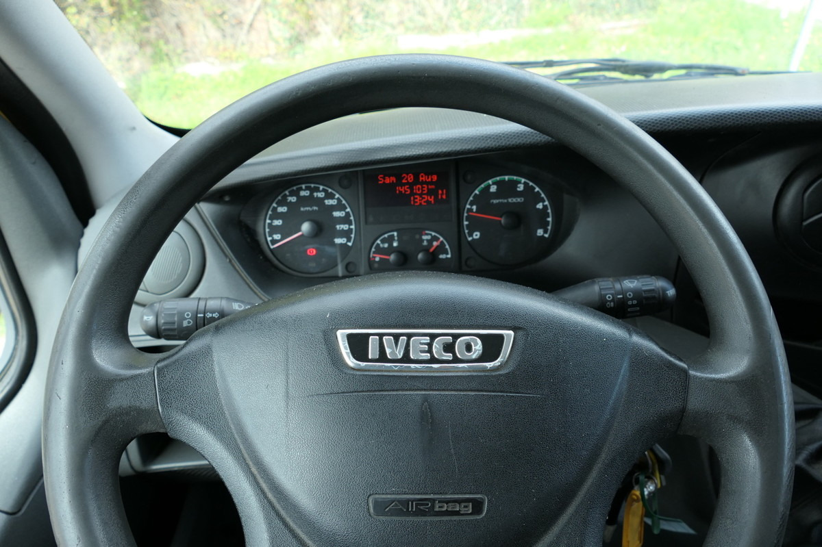Фургон с закрытым кузовом IVECO Daily 35 S11 C30C AUTOMATIK KAMERA Regale LUFT D: фото 13