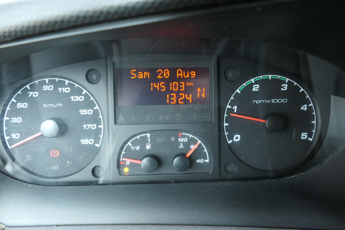 Фургон с закрытым кузовом IVECO Daily 35 S11 C30C AUTOMATIK KAMERA Regale LUFT D: фото 14