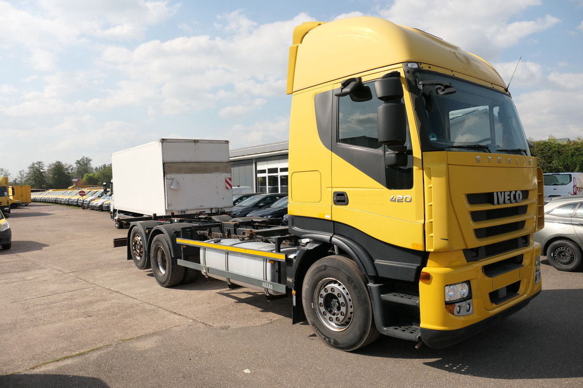 IVECO STRALIS AS 260 S42 Y/FS-CM ECO AHK Lenkachse Lif - Грузовик-контейнеровоз/ Сменный кузов: фото 4 IVECO STRALIS AS 260 S42 Y/FS-CM ECO AHK Lenkachse Lif - Грузовик-контейнеровоз/ Сменный кузов: фото 4