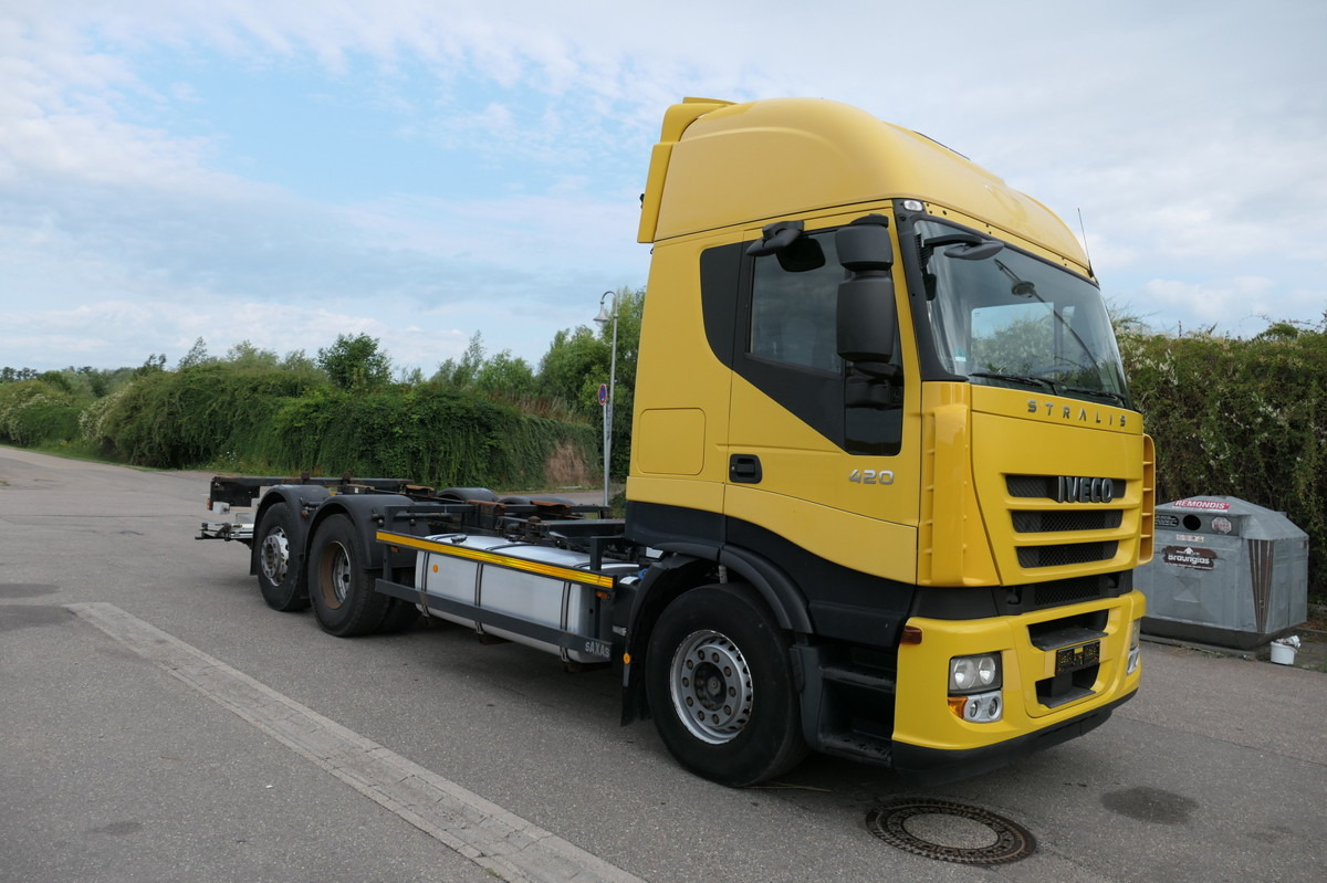 IVECO STRALIS AS 260 S42 Y/FS-CM ECO LBW AHK KLIMA INT - Грузовик-контейнеровоз/ Сменный кузов: фото 3 IVECO STRALIS AS 260 S42 Y/FS-CM ECO LBW AHK KLIMA INT - Грузовик-контейнеровоз/ Сменный кузов: фото 3