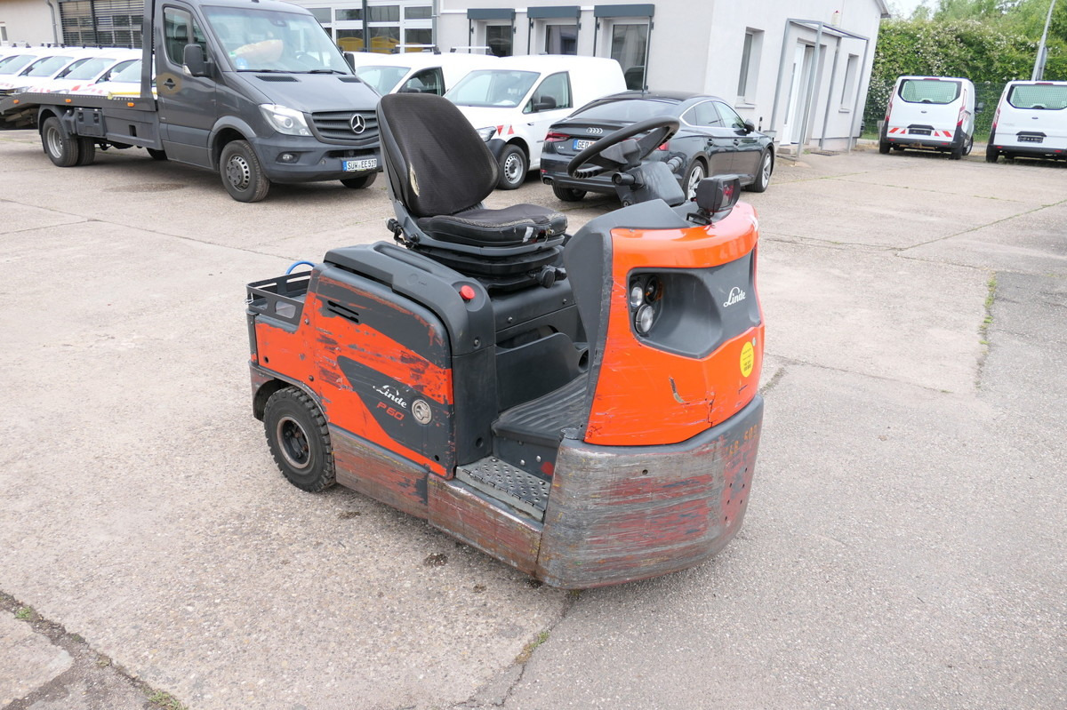 LINDE P 60 Z Schlepper Batterie 10/2020 3-Rad - Складской тягач: фото 1 LINDE P 60 Z Schlepper Batterie 10/2020 3-Rad - Складской тягач: фото 1