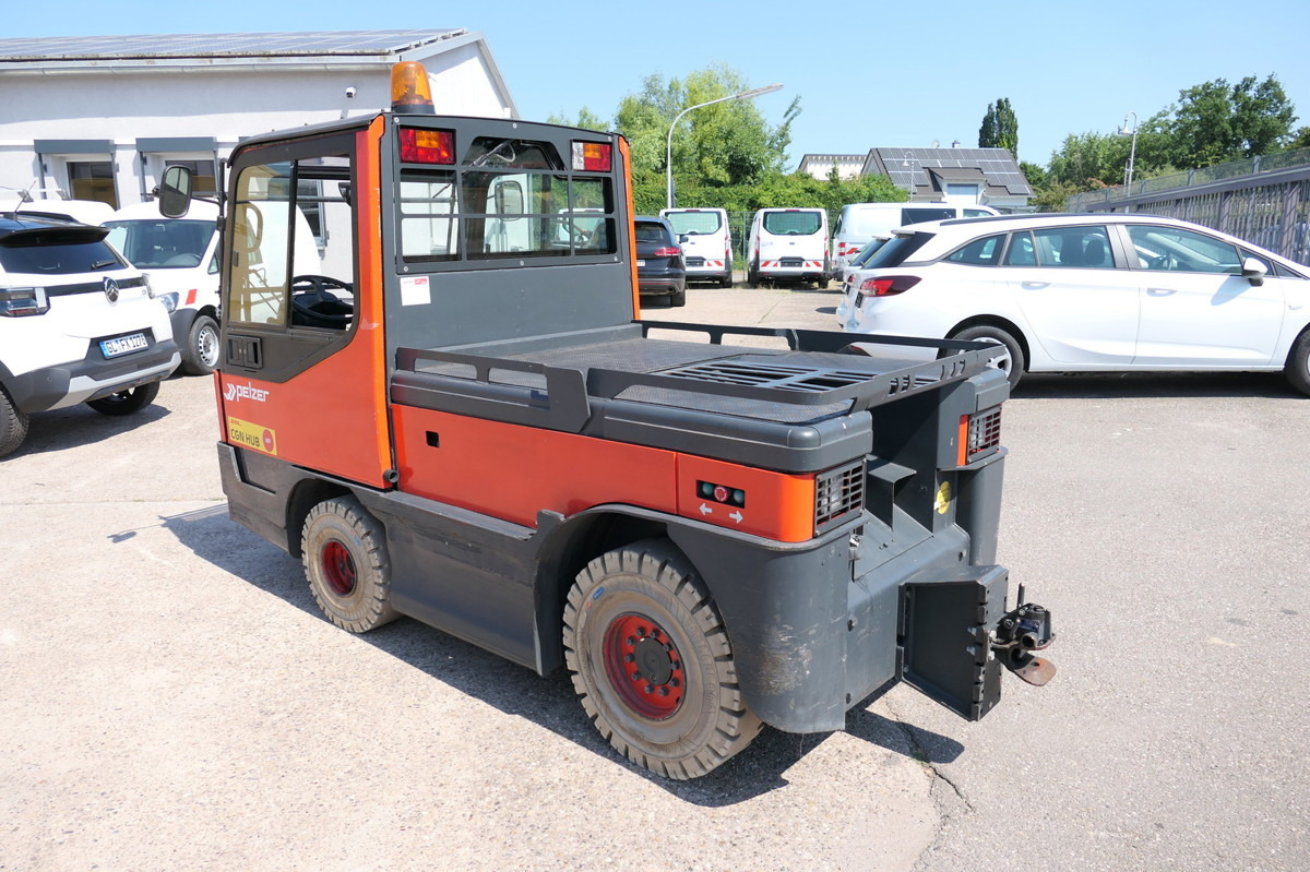 LINDE P250 Schlepper AHK Batterie 24/2021 Schiebetüren - Складской тягач: фото 4 LINDE P250 Schlepper AHK Batterie 24/2021 Schiebetüren - Складской тягач: фото 4