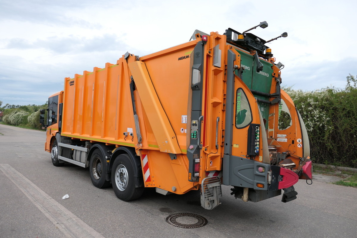 MERCEDES-BENZ 2635 NGE-L62N Econic Aufbau Zöller Medium KLIMA - Мусоровоз: фото 1 MERCEDES-BENZ 2635 NGE-L62N Econic Aufbau Zöller Medium KLIMA - Мусоровоз: фото 1