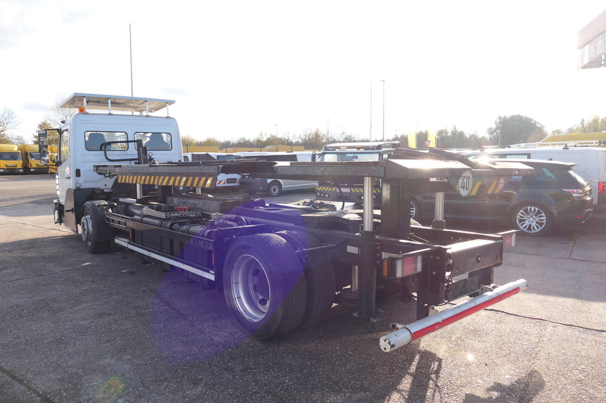 MERCEDES-BENZ Kamag Wiesel WBH 25 E4-D - Грузовик-контейнеровоз/ Сменный кузов: фото 4 MERCEDES-BENZ Kamag Wiesel WBH 25 E4-D - Грузовик-контейнеровоз/ Сменный кузов: фото 4