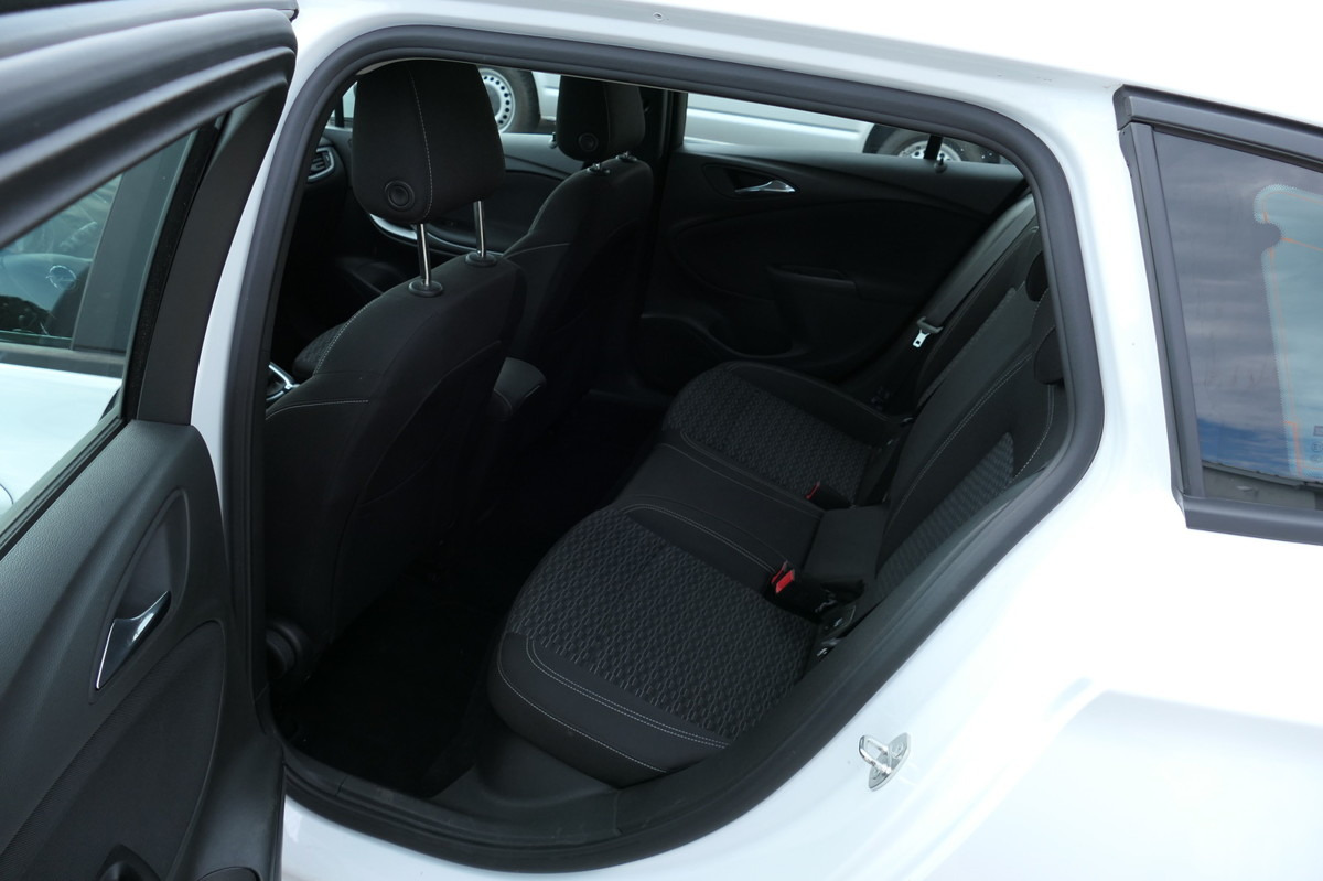 Легковой автомобиль OPEL Astra K 1.6 CDTI Edition S/S KLIMA: фото 9