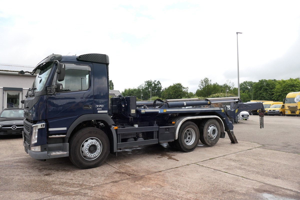 VOLVO FM 370 6x2 Meiller Lenkachse KLIMA AHK - Самосвал: фото 1 VOLVO FM 370 6x2 Meiller Lenkachse KLIMA AHK - Самосвал: фото 1