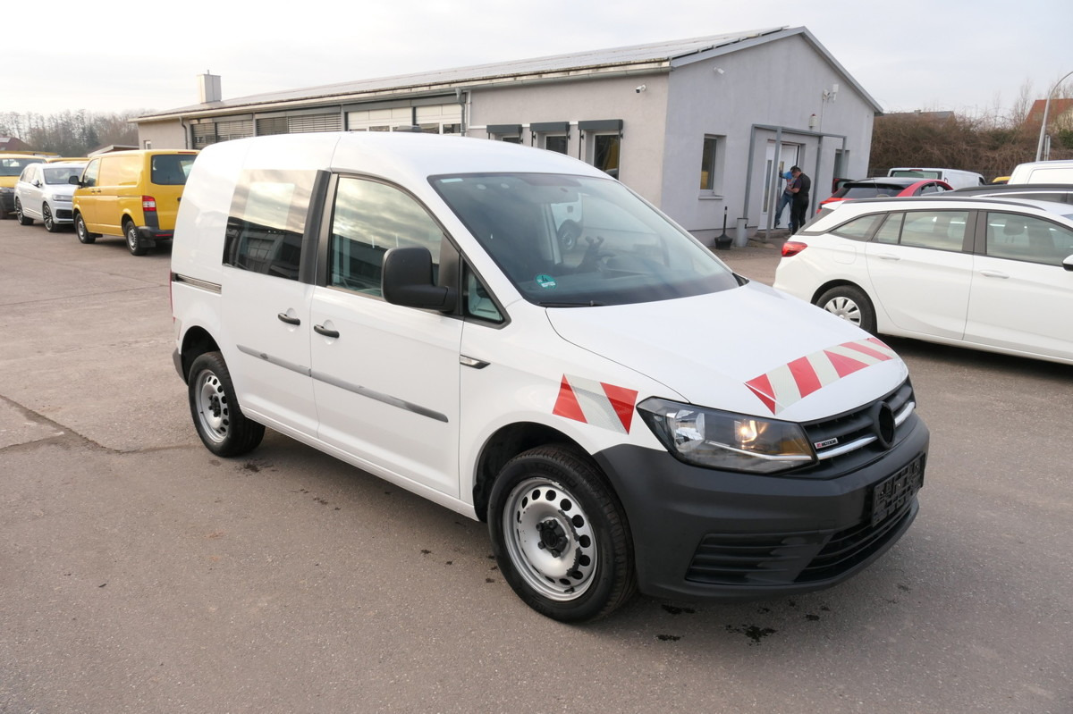 VW Caddy 2.0 TDI 4Motion Klima Werkstatteinbauten T - Легковой фургон: фото 3 VW Caddy 2.0 TDI 4Motion Klima Werkstatteinbauten T - Легковой фургон: фото 3