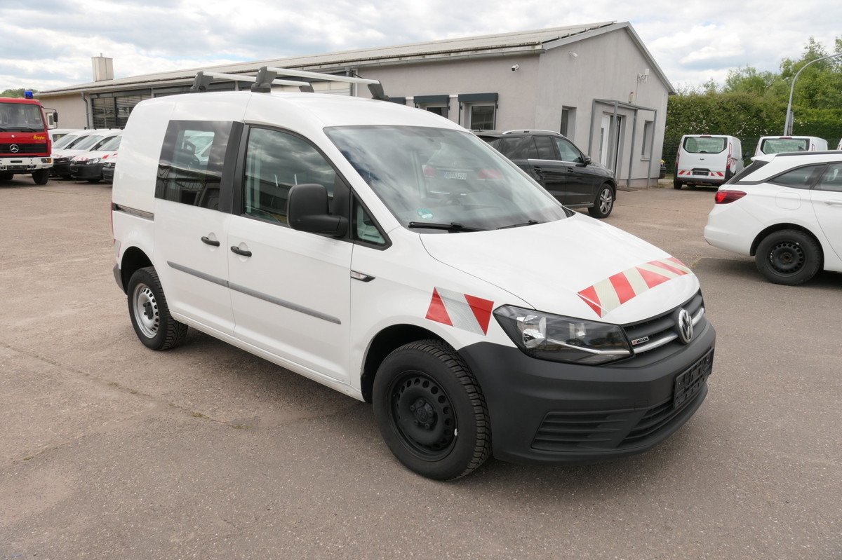VW Caddy 2.0 TDI 4Motion Klima Werkstatteinbauten T - Легковой фургон: фото 3 VW Caddy 2.0 TDI 4Motion Klima Werkstatteinbauten T - Легковой фургон: фото 3