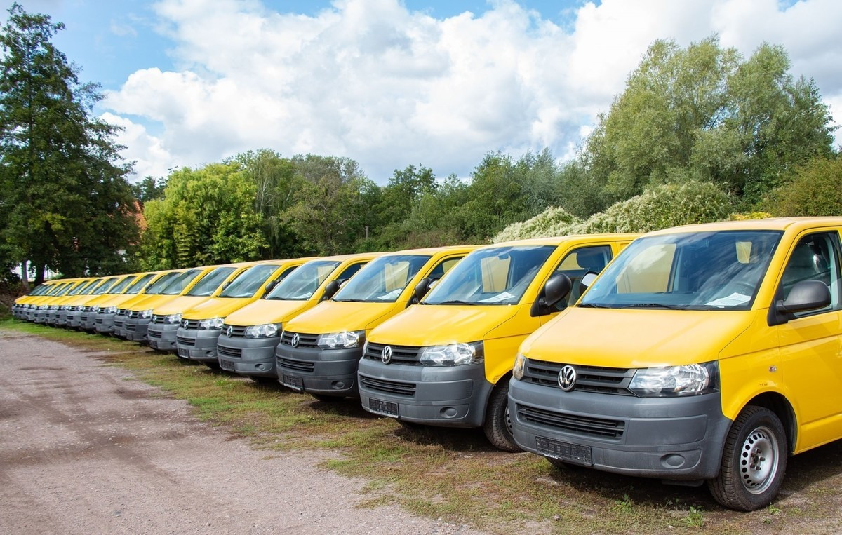 VW T5 Transporter 2.0 TDI PARKTRONIK 2xSCHIEBETÜR - Легковой фургон: фото 1 VW T5 Transporter 2.0 TDI PARKTRONIK 2xSCHIEBETÜR - Легковой фургон: фото 1