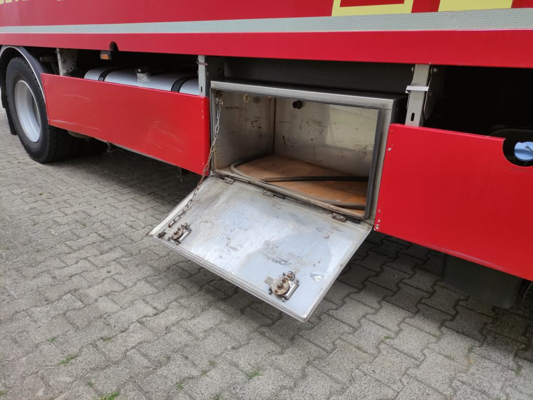 DAF CF 85.410 4x2 Spacecab - NL truck - Грузовик с закрытым кузовом: фото 4 DAF CF 85.410 4x2 Spacecab - NL truck - Грузовик с закрытым кузовом: фото 4