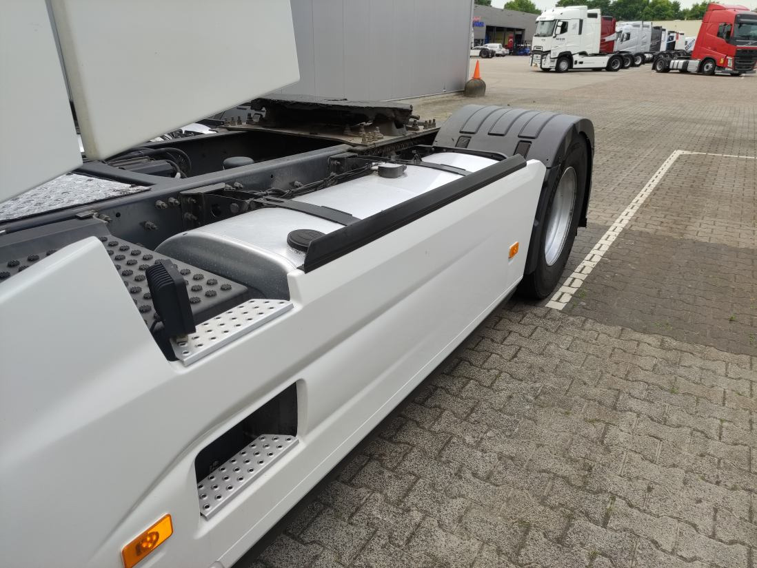Тягач Renault T430 4x2 Sleeper Cab: фото 7