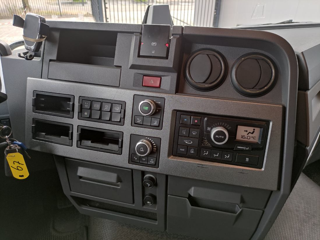 Renault T430 4x2 Sleeper Cab - Тягач: фото 4 Renault T430 4x2 Sleeper Cab - Тягач: фото 4