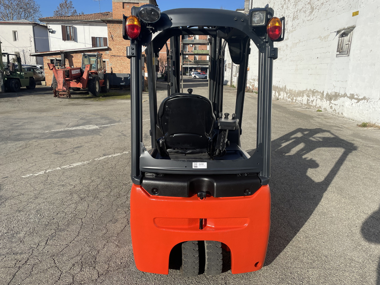 LINDE E 16 C-01 (batt. 2017) - Электропогрузчик: фото 3 LINDE E 16 C-01 (batt. 2017) - Электропогрузчик: фото 3