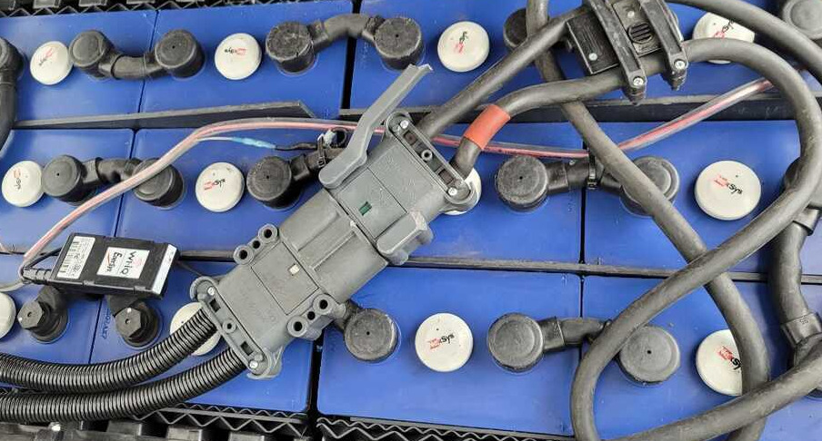 Linde E 15-02/386 (2500 ore) - Электропогрузчик: фото 3 Linde E 15-02/386 (2500 ore) - Электропогрузчик: фото 3