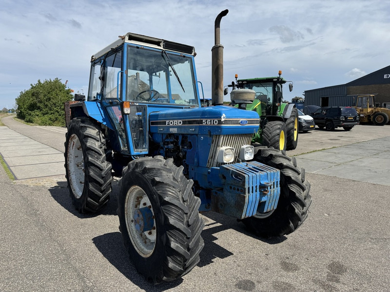 Ford 5610 - Трактор: фото 3 Ford 5610 - Трактор: фото 3