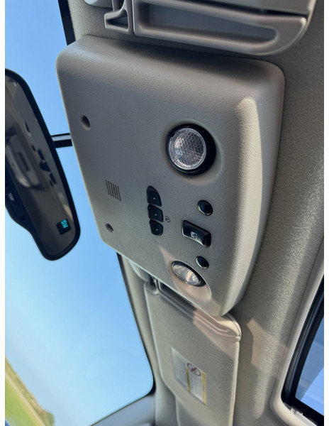 Легковой автомобиль Hummer H2: фото 10