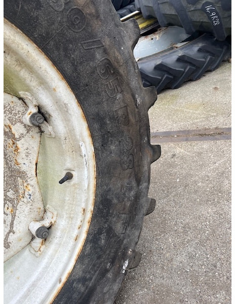 Michelin 480/65 R28 x 108 - Шина: фото 4 Michelin 480/65 R28 x 108 - Шина: фото 4