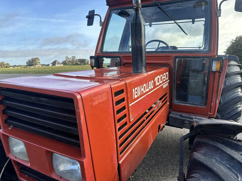 New Holland 100-90 DT - Трактор: фото 2 New Holland 100-90 DT - Трактор: фото 2