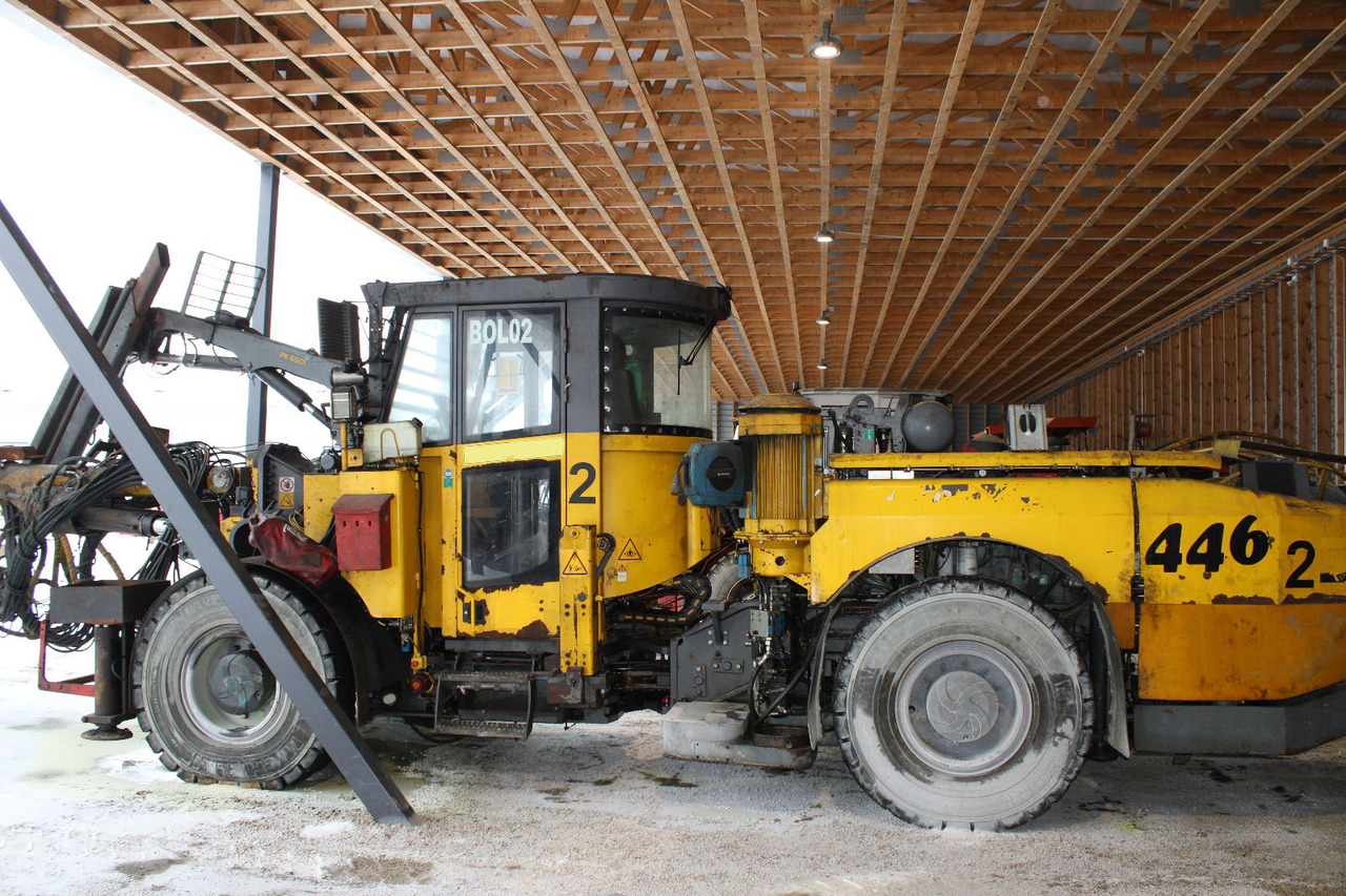 Atlas Copco Boltec LC - Горнодобывающая техника: фото 2 Atlas Copco Boltec LC - Горнодобывающая техника: фото 2