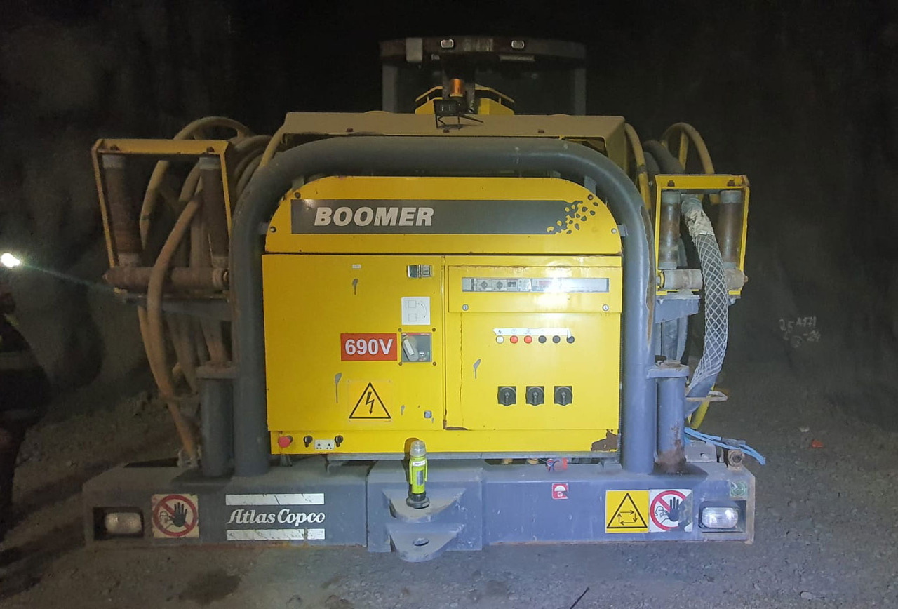 Atlas Copco XE3-C30 - Горнодобывающая техника: фото 4 Atlas Copco XE3-C30 - Горнодобывающая техника: фото 4