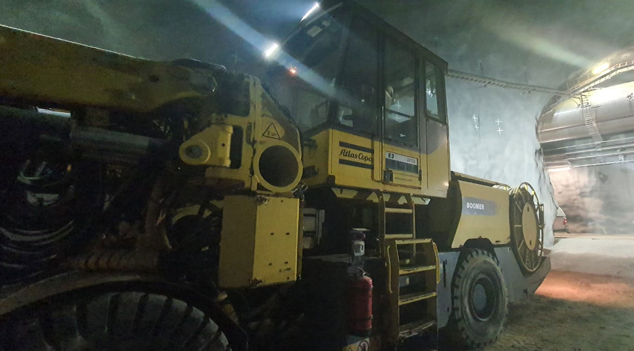 Atlas Copco XE3-C30 - Горнодобывающая техника: фото 2 Atlas Copco XE3-C30 - Горнодобывающая техника: фото 2