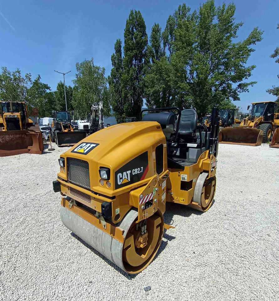 Caterpillar CB2.7 - Каток: фото 2 Caterpillar CB2.7 - Каток: фото 2
