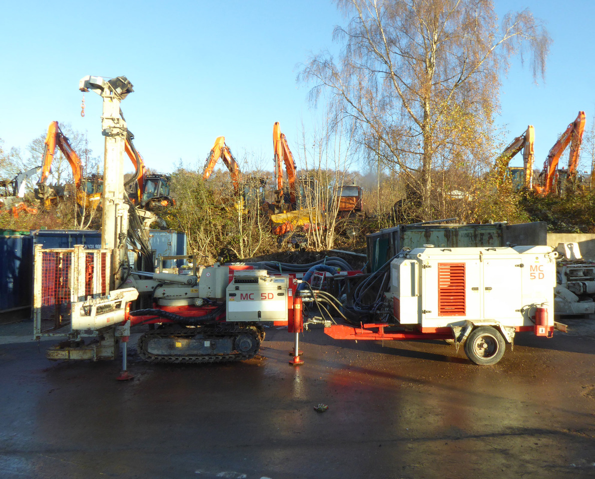 Comacchio MC5D - Сваебойная установка: фото 2 Comacchio MC5D - Сваебойная установка: фото 2