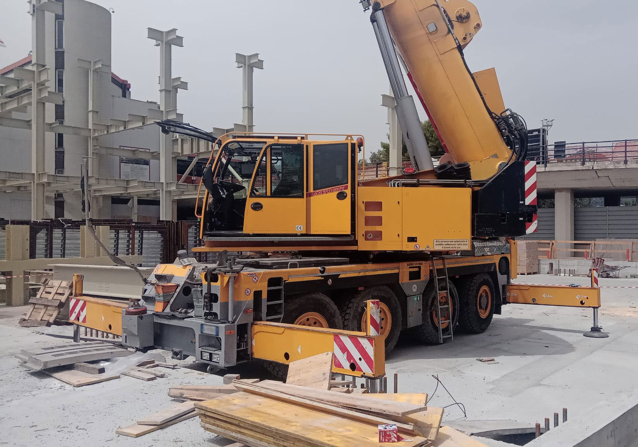 Demag AC 70 City - Мобильный кран: фото 2 Demag AC 70 City - Мобильный кран: фото 2